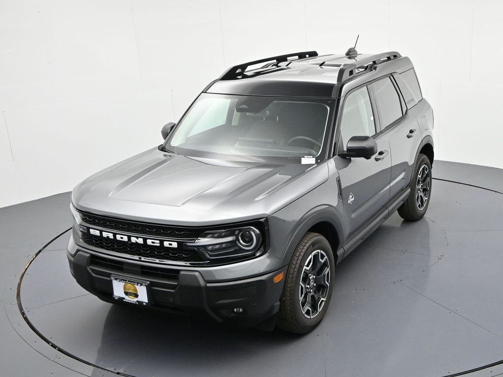 Ford Bronco Sport Vehicle Full-screen Gallery Image 19