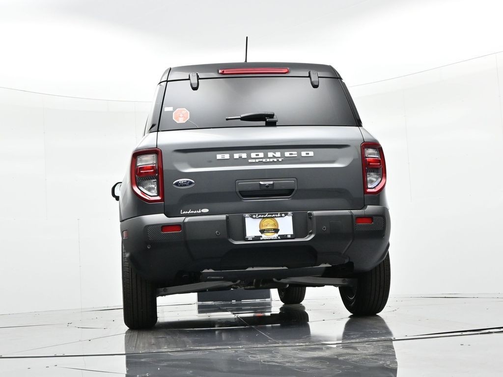 Ford Bronco Sport Vehicle Full-screen Gallery Image 22