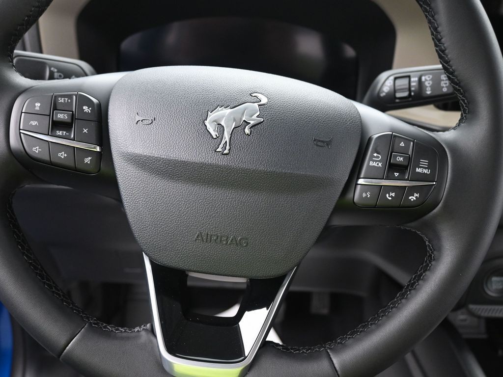 Ford Bronco Sport Vehicle Full-screen Gallery Image 13