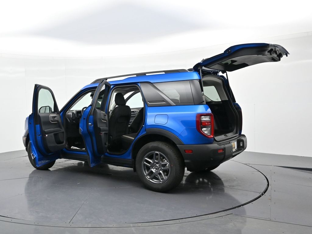 Ford Bronco Sport Vehicle Full-screen Gallery Image 26