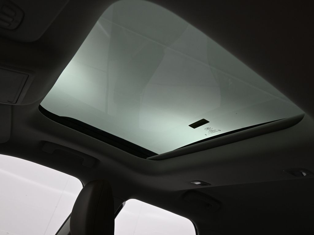 Ford Bronco Sport Vehicle Full-screen Gallery Image 16