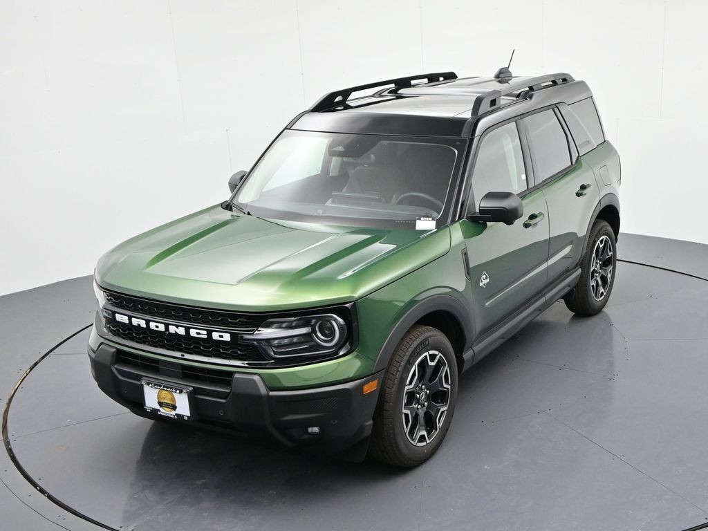 Ford Bronco Sport Vehicle Full-screen Gallery Image 20