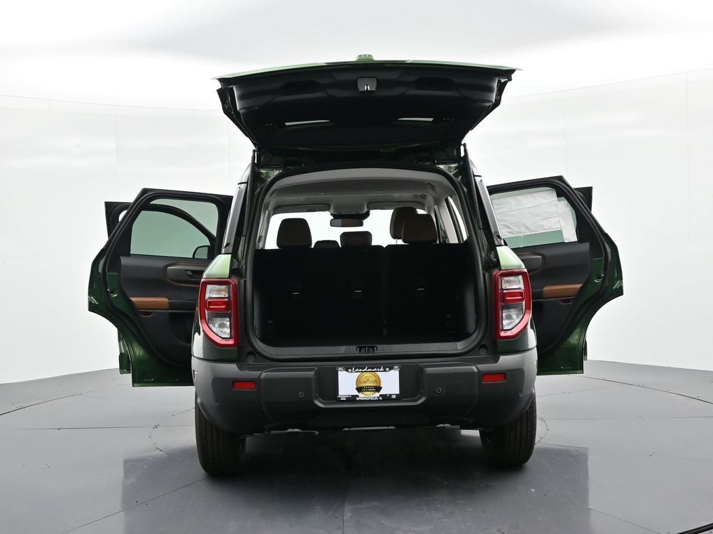 Ford Bronco Sport Vehicle Full-screen Gallery Image 29