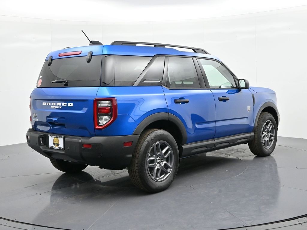 Ford Bronco Sport Vehicle Full-screen Gallery Image 6