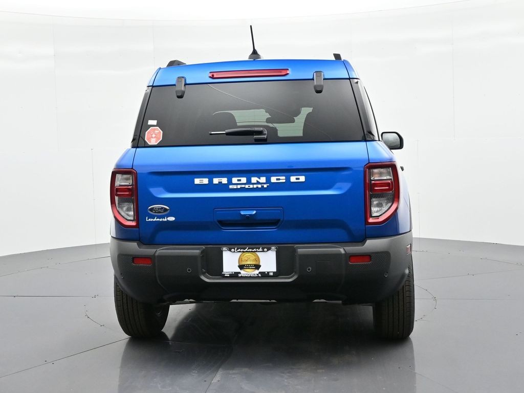 Ford Bronco Sport Vehicle Full-screen Gallery Image 7