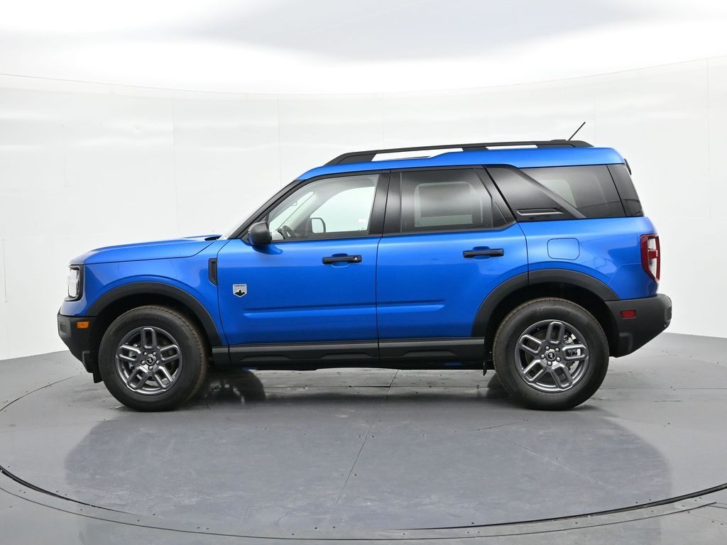 Ford Bronco Sport Vehicle Full-screen Gallery Image 9