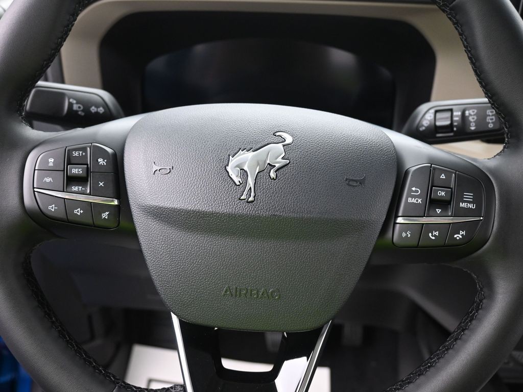 Ford Bronco Sport Vehicle Full-screen Gallery Image 13