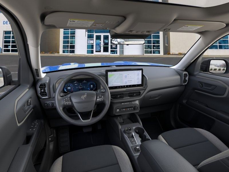 Ford Bronco Sport Vehicle Full-screen Gallery Image 9