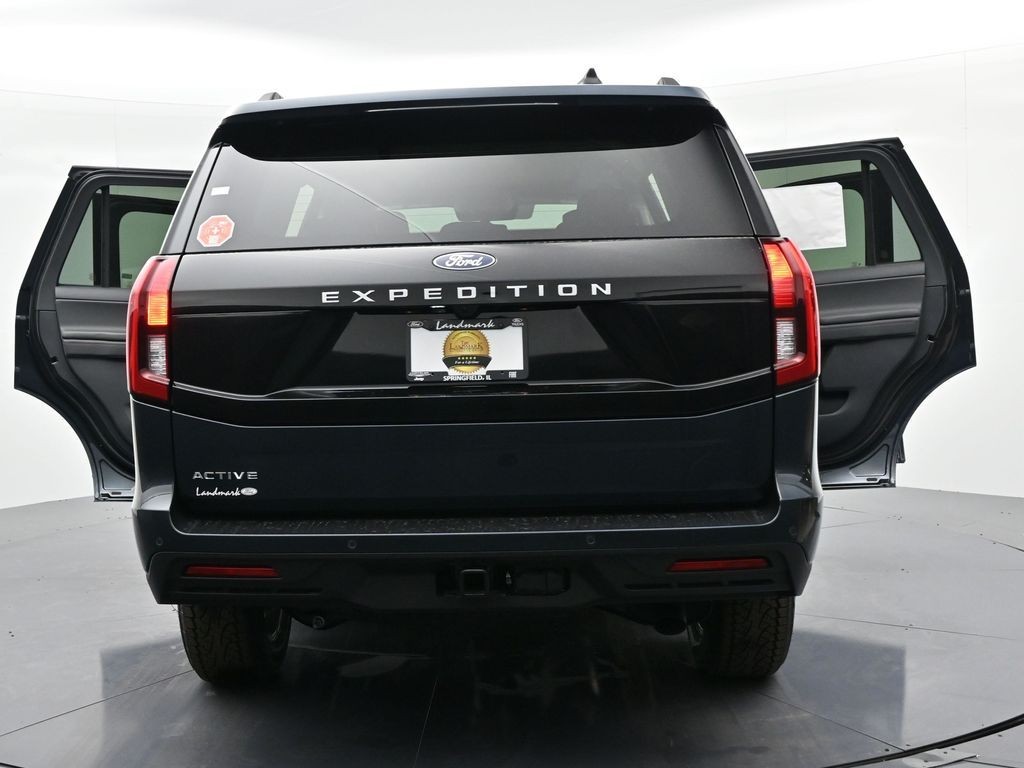 Ford Expedition Vehicle Full-screen Gallery Image 28