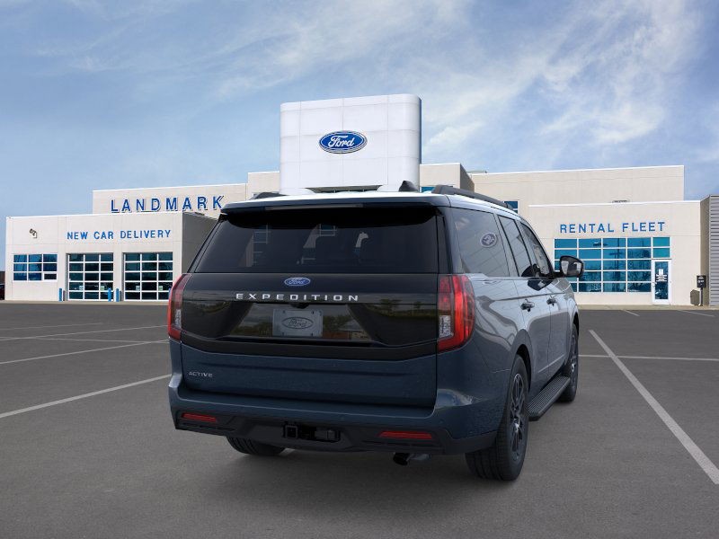 Ford Expedition Vehicle Full-screen Gallery Image 8
