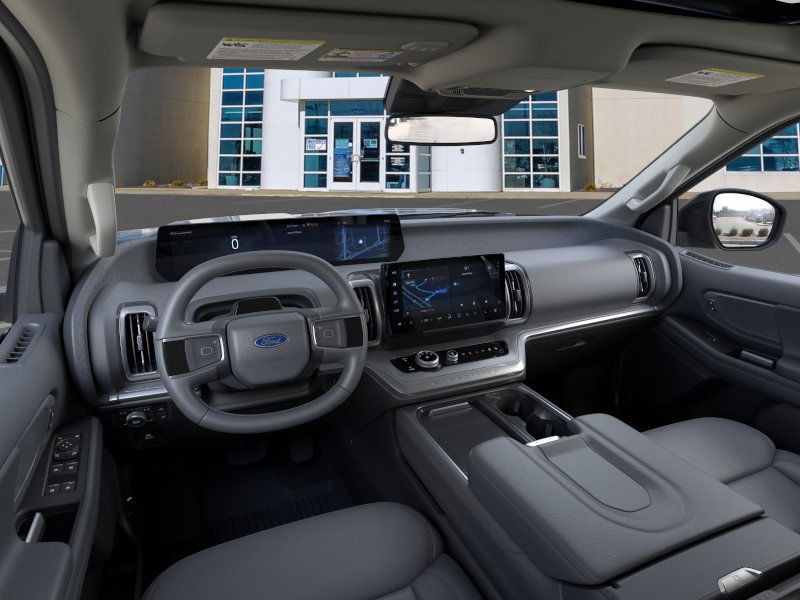 Ford Expedition Vehicle Full-screen Gallery Image 9