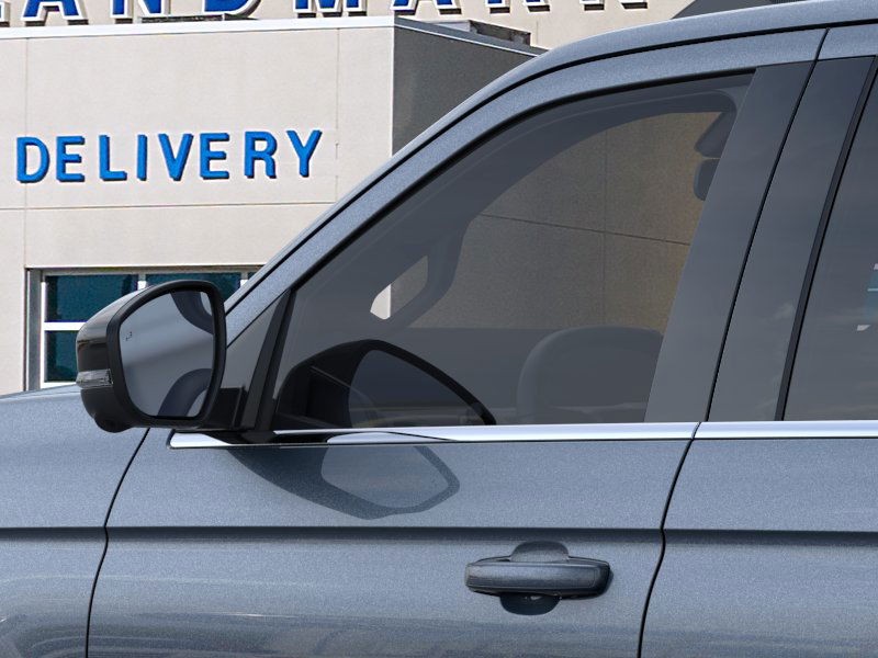 Ford Expedition Vehicle Full-screen Gallery Image 20