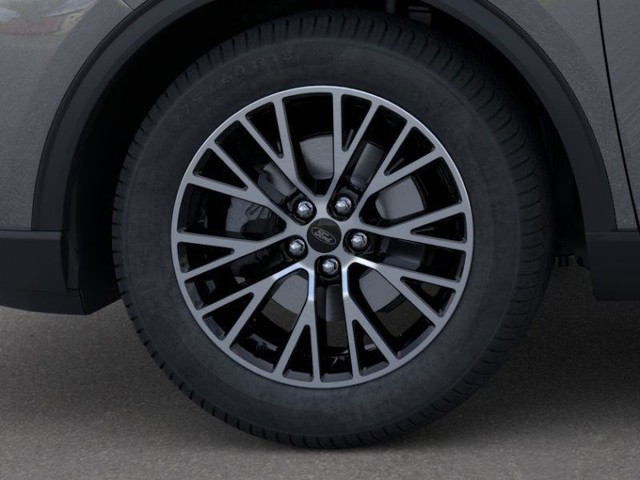 Ford Escape Plug-In Hybrid Vehicle Full-screen Gallery Image 19