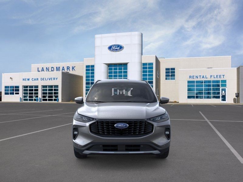 Ford Escape Plug-In Hybrid Vehicle Full-screen Gallery Image 6