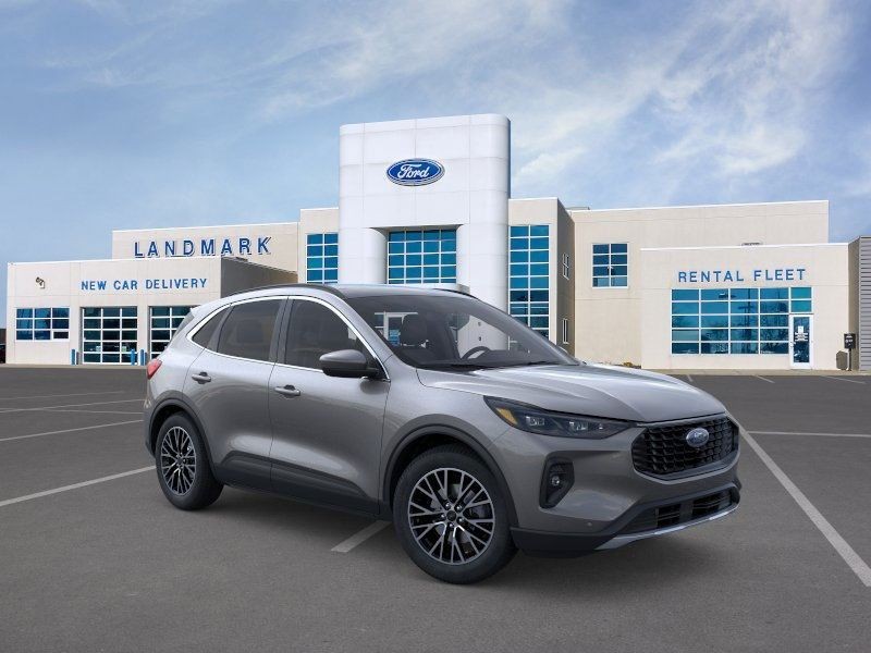 Ford Escape Plug-In Hybrid Vehicle Full-screen Gallery Image 7