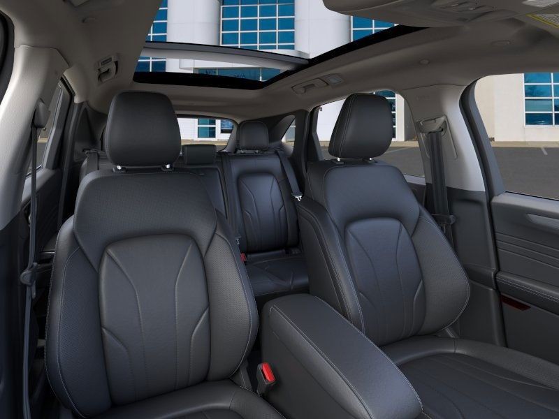 Ford Escape Plug-In Hybrid Vehicle Full-screen Gallery Image 10