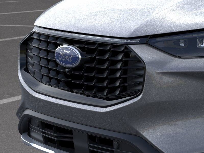 Ford Escape Plug-In Hybrid Vehicle Full-screen Gallery Image 17