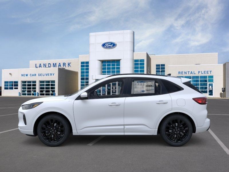 Ford Escape Hybrid Vehicle Full-screen Gallery Image 3