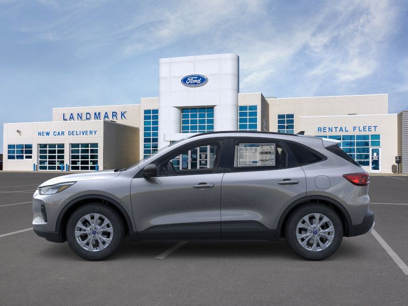 Ford Escape Vehicle Full-screen Gallery Image 3