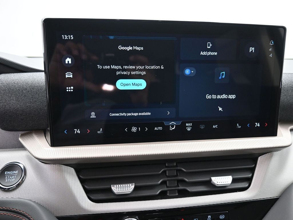 Ford Explorer Vehicle Full-screen Gallery Image 11