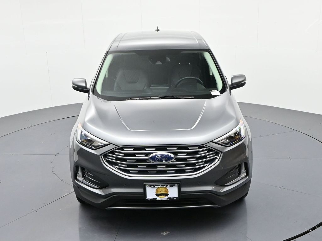 Ford Edge Vehicle Full-screen Gallery Image 16