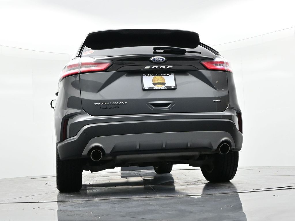 Ford Edge Vehicle Full-screen Gallery Image 20