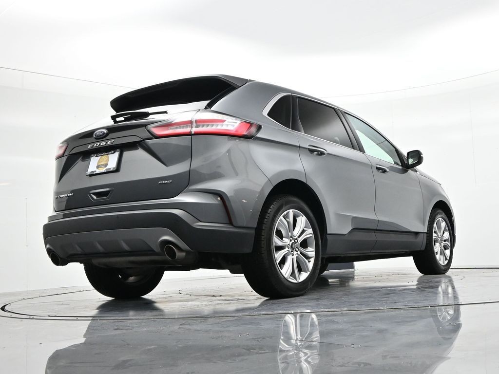 Ford Edge Vehicle Full-screen Gallery Image 21