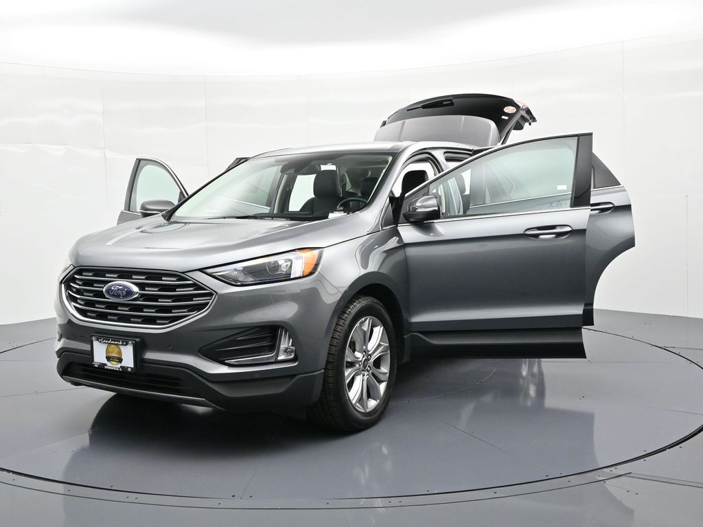 Ford Edge Vehicle Full-screen Gallery Image 31