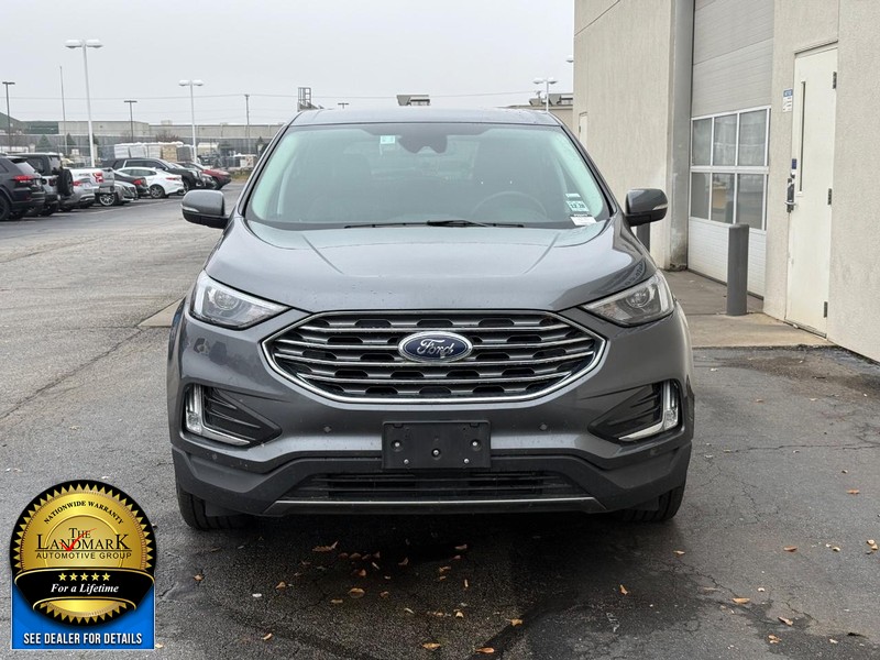Ford Edge Vehicle Full-screen Gallery Image 4