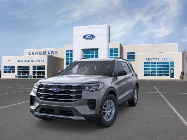 Ford Explorer Vehicle Full-screen Gallery Image 2