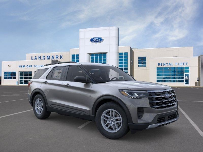 Ford Explorer Vehicle Full-screen Gallery Image 7