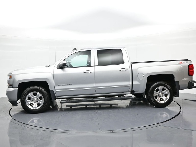 Chevrolet Silverado 1500 Vehicle Full-screen Gallery Image 8