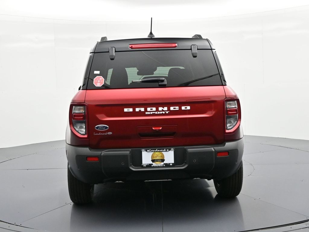 Ford Bronco Sport Vehicle Full-screen Gallery Image 7