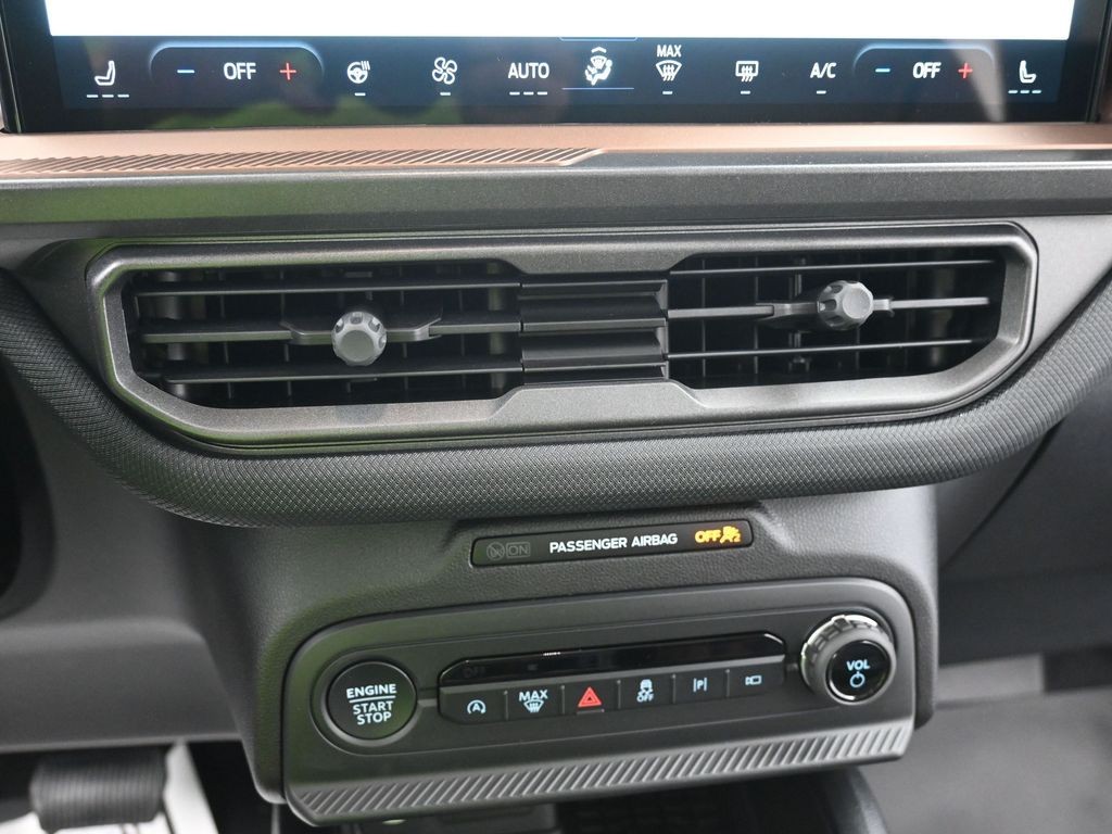 Ford Bronco Sport Vehicle Full-screen Gallery Image 10