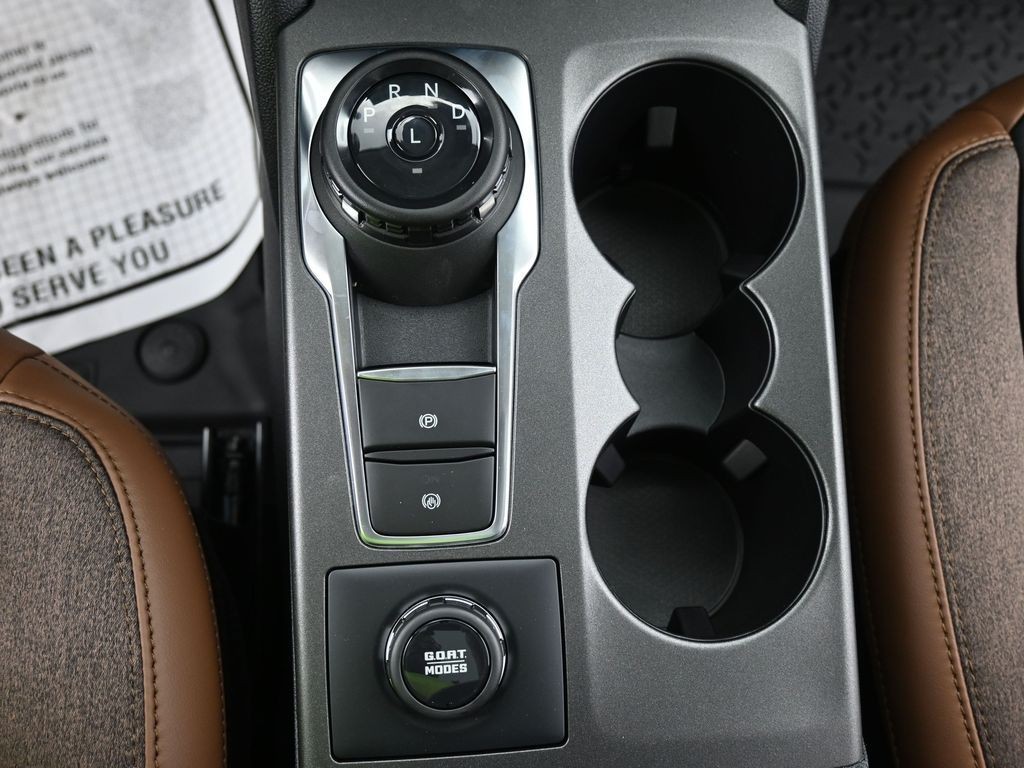 Ford Bronco Sport Vehicle Full-screen Gallery Image 12