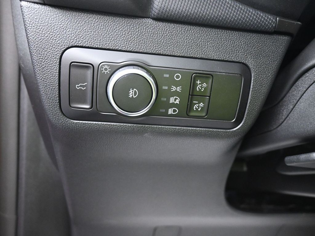 Ford Bronco Sport Vehicle Full-screen Gallery Image 14