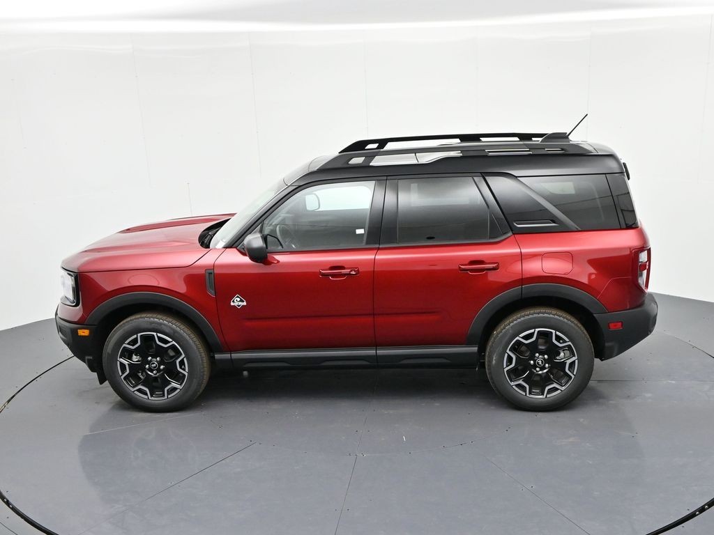 Ford Bronco Sport Vehicle Full-screen Gallery Image 20