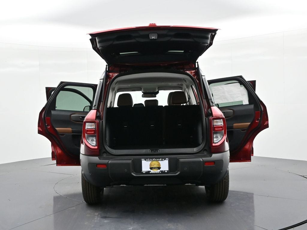 Ford Bronco Sport Vehicle Full-screen Gallery Image 28