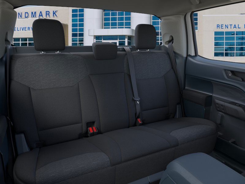 Ford Maverick Vehicle Full-screen Gallery Image 11