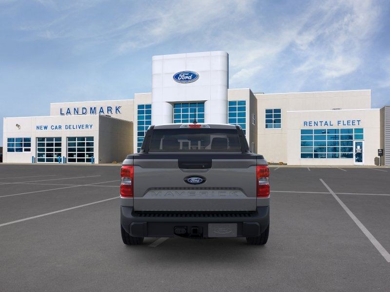 Ford Maverick Vehicle Full-screen Gallery Image 5