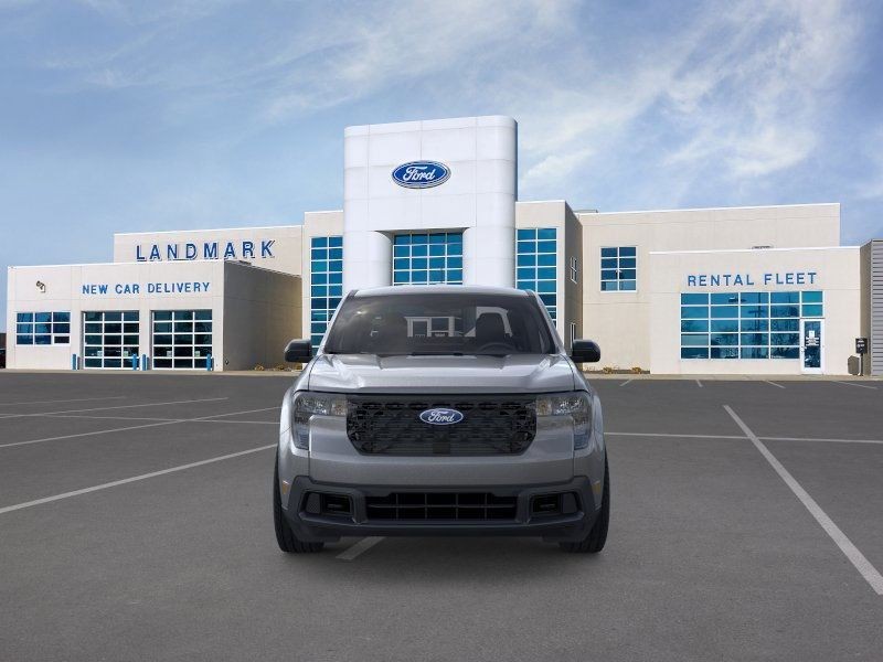 Ford Maverick Vehicle Full-screen Gallery Image 6