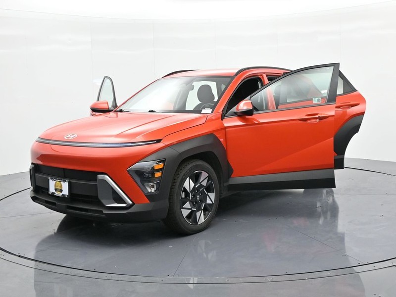Hyundai Kona Vehicle Full-screen Gallery Image 26