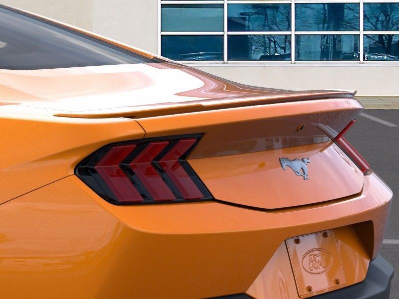 Ford Mustang Vehicle Full-screen Gallery Image 22