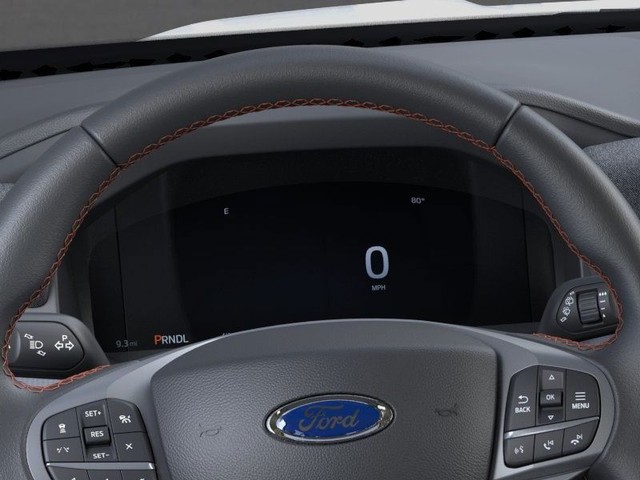 Ford Explorer Vehicle Full-screen Gallery Image 13