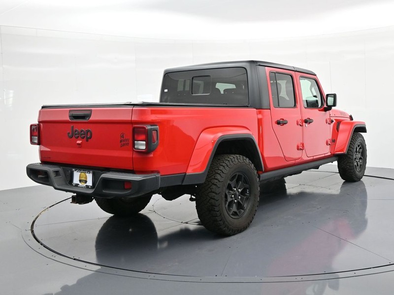 Jeep Gladiator Vehicle Full-screen Gallery Image 6