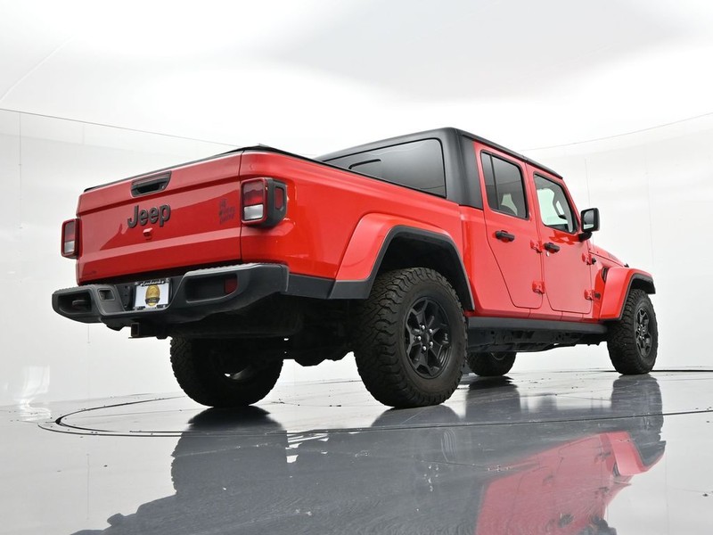 Jeep Gladiator Vehicle Full-screen Gallery Image 21