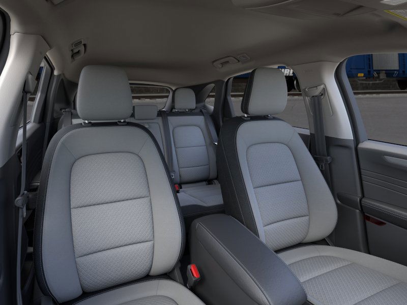 Ford Escape Vehicle Full-screen Gallery Image 10