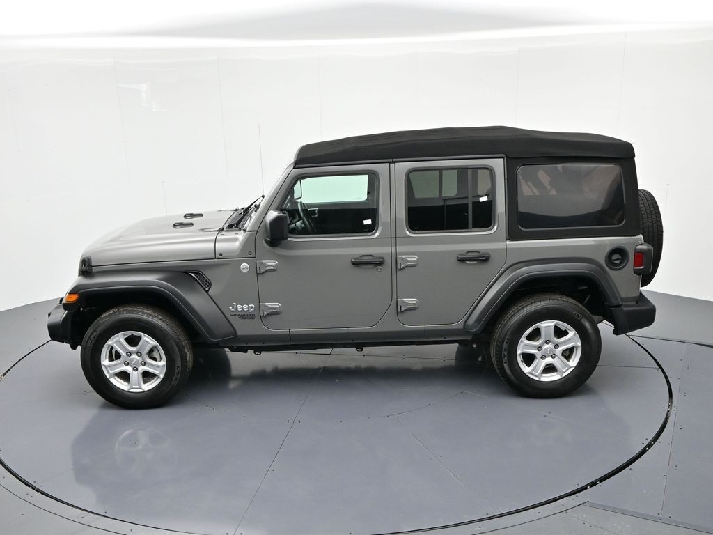 Jeep Wrangler Unlimited Vehicle Full-screen Gallery Image 17