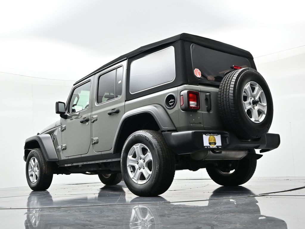 Jeep Wrangler Unlimited Vehicle Full-screen Gallery Image 18