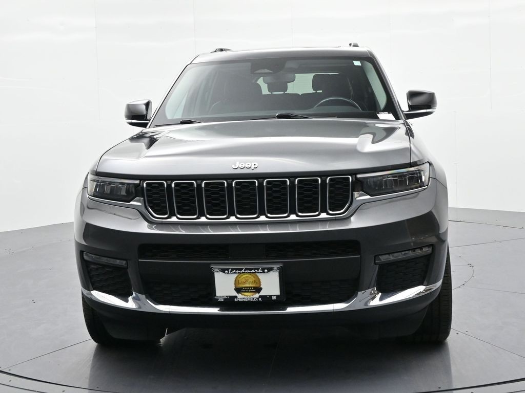 Jeep Grand Cherokee L Vehicle Full-screen Gallery Image 3